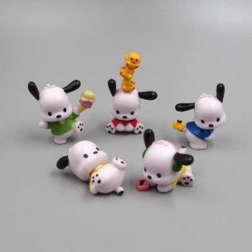 Set da 5 figure di Pochacco - Hello Kitty  in varie scene e colori maglietta