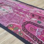 ARAZZO INDIANO FUCSIA CON FIORI RICAMATI - 150 x 50 cm